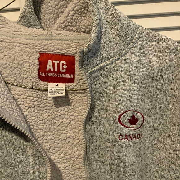 All Things Canadian Sherpa hoodie - medium - Picture 2 of 4